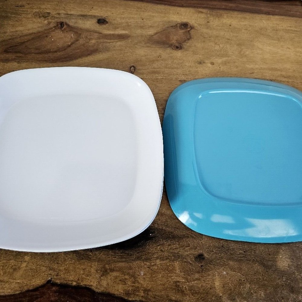 1 *Replacement* White Top / Blue Base 100% Melamine Square 10" Dinner Plate